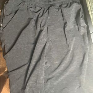 Men’s lululemon pace breaker shorts
